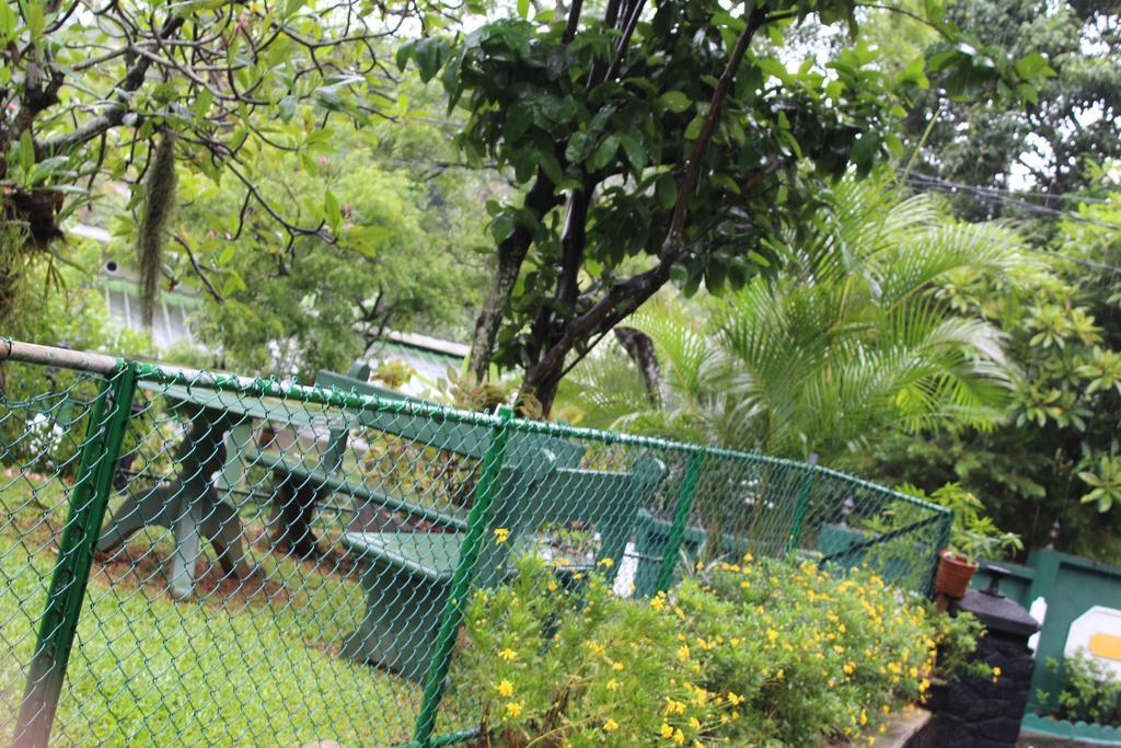 Anniewatte House Kandy Exterior foto