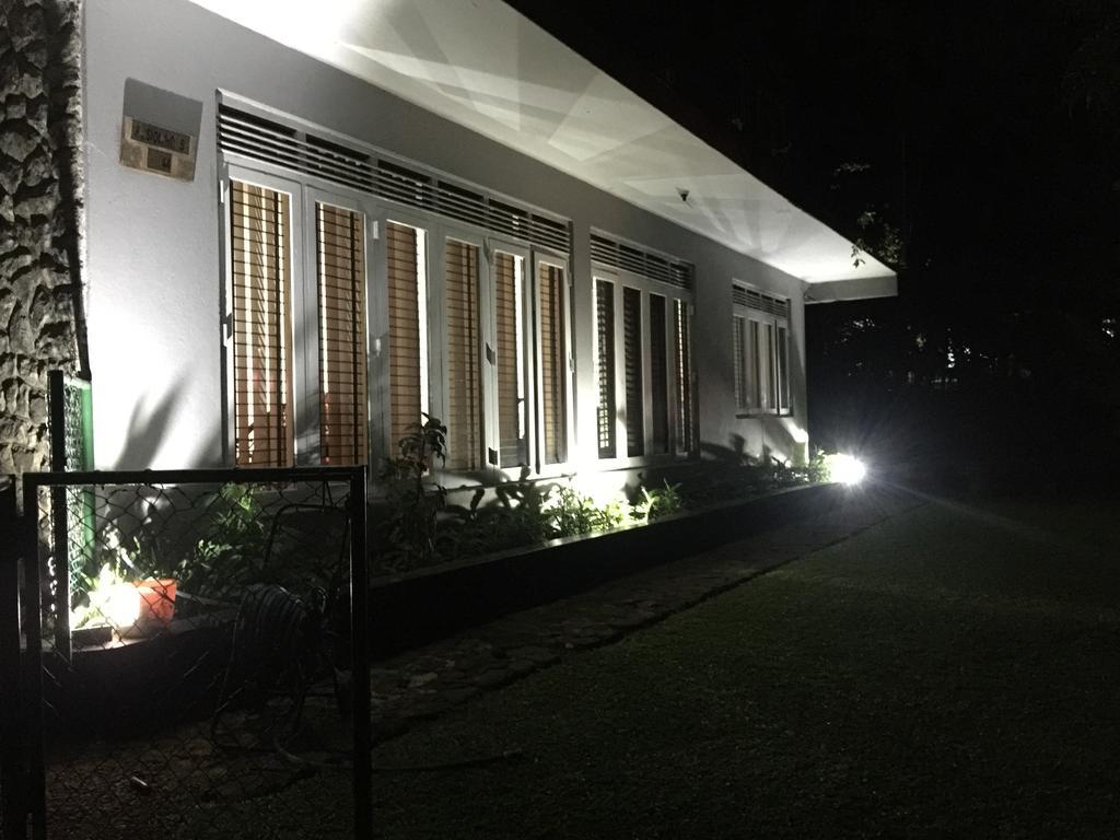Anniewatte House Kandy Exterior foto